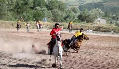 Bayburt’ta Cirit İl Birinciliği Müsabakaları Başladı