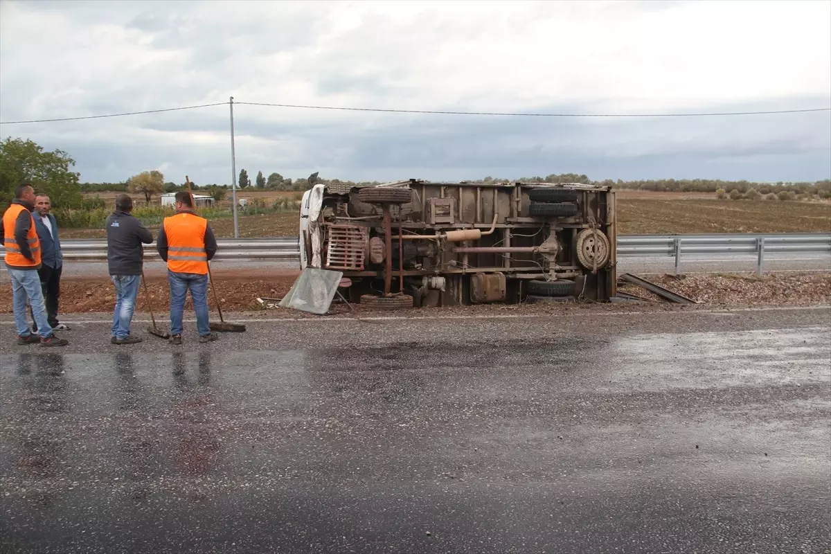 Beyşehir’de Kamyonet Devrildi: 5 Yaralı