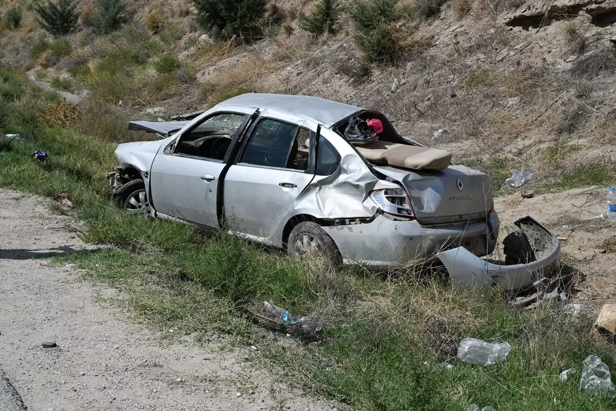 Kırıkkale’de Takla Atan Araç Su Kanalına Devrildi